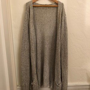 gray knit sweater/wrap